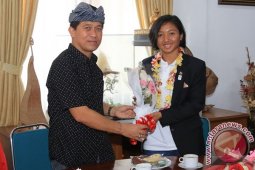 Peraih Emas SEAG Bertemu Bupati