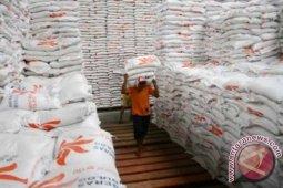Bulog Bangka tambah stok beras 2.500 ton