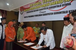 Pemkab Gorontalo Utara Hibahkan Panwaslu Rp7,5 Miliar
