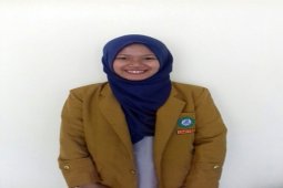 Terapi Tertawa Turunkan Stres Lansia