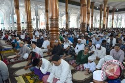 Masjid "seribu tiang" disesaki umat muslim