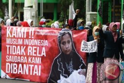 60.000 Warga Rohingya Lari Dari Myanmar Ke Bangladesh