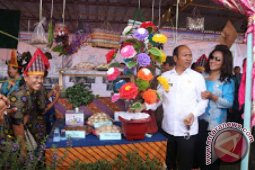 Nikson Imbau Masyarakat Bergandengan Tangan Capai Sejahtera