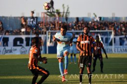 Persela Lamongan Kalahkan Perseru Serui