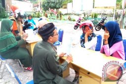 Puluhan pelanggar syariat Islam terjaring razia