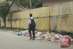 Tumpukan Sampah Ancam Kesehatan Warga