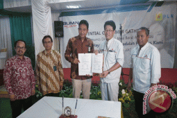 PLN imbau industri Bekasi manfaatkan genset