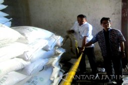 PPNS Kemendag Buka Segel Gudang Gula PG Panji Situbondo