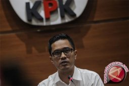 KPK tahan Bupati Tulungagung