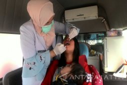 Pemeriksaan Gigi Gratis Mewarnai Reuni Perak SMAN 1 Sidoarjo