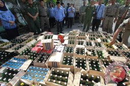Pemkab Gorontalo Musnahkan Ribuan Botol Minuman Keras