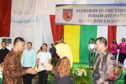 Pangdam Pattimura Rayakan HUT Anggota