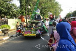 Masyarakat Berbagai Daerah di Kediri Ikuti Parade Beduk