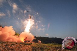 Al-Houthi Tembakkan Rudal Balistik ke Pangkalan Militer Arab Saudi