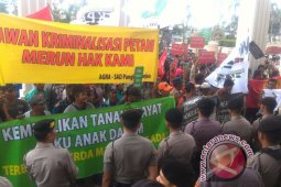 Petani Jambi berunjuk rasa pada HTN