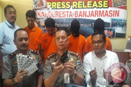 Polisi Kejar Pemilik Senjata Api Rakitan