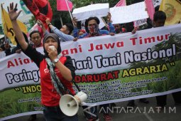 Unjuk Rasa Alit Jati