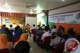 Bupati Parhan Ali Ajak Warga Kelola Sampah
