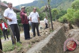 Bupati Samosir Tinjau Pembangunan Jaringan Irigasi