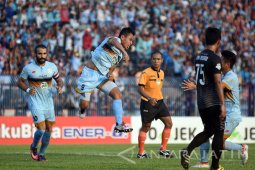 Persela Kalahkan Persegres