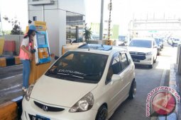 Bali Panutan Nontunai di Tol
