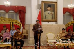 Jokowi Minta Anggaran Mengatasi Masalah Kemiskinan Ditambah (Video)