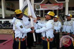 PENYERAHAN BENDERA KONTINGEN PORPROV