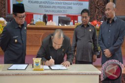 DPRD sahkan APBD-P Pemprov Jambi 2017