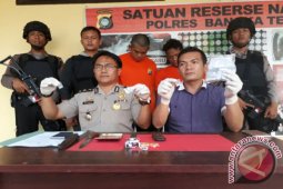 Polisi Bangka Tengah Tembak Tersangka Narkoba