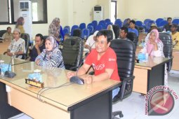 Pedagang Apam Protes Ke DPRD