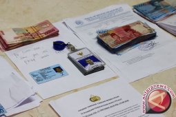 Tim Saber Cirebon OTT Pelaku Pungli