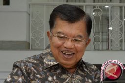 Wapres: jika ingin berpolitik keluar dulu dari TNI