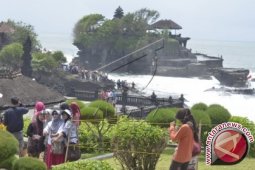 "Laser Night Show" tingkatkan kunjungan wisman ke Tanah Lot (video)