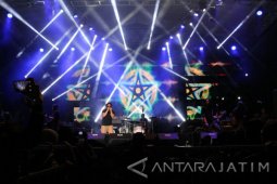 "Jamrud" Menghentak Jatim Fair 2017