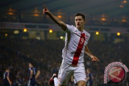 Pra Piala Dunia - Polandia Lolos, Jerman sempurna