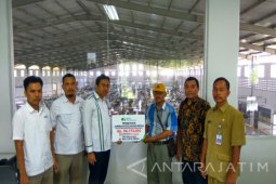 BPJS Ketenagakerjaan Probolinggo Serahkan Santunan JKK Setelah Perusahaan Lunasi Tunggakan