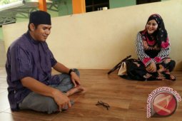 Endang Kusumawaty Tukar Pikiran ke Ustadz Muda