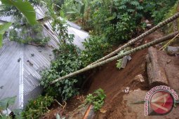 BPBD Mengimbau Warga Untuk Mewaspadai Longsor