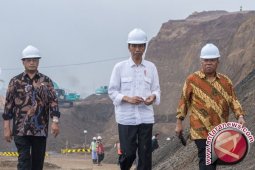 Pemerintah diingatkan fokus infrastruktur namun perhatikan penerimaan negara