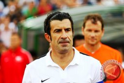 Figo Penasihat Sepak Bola UEFA