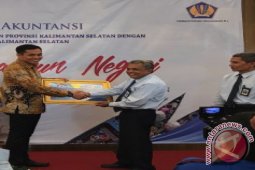 Tanah Bumbu Raih Penghargaan Dari Menteri Keuangan