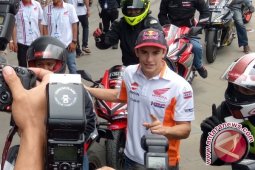 Marc Marquez ujicoba mobil Formula 1 Toro Rosso