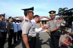 PENGHARGAAN POLISI
