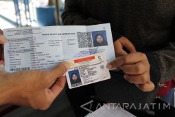 Ratusan Pemohon SIM Mulai Tukarkan "Suket"