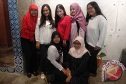 Prilly rayakan ulang tahun bersama penggemar