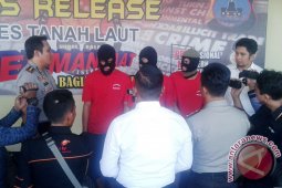 PENCURIAN AKI MOBIL