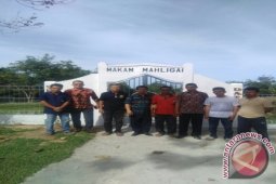 Disbudpar Pugar Makam Mahligai Barus