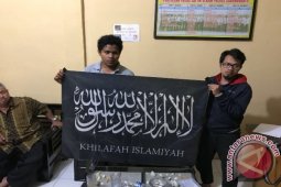 Polisi Amankan Terduga Simpatisan ISIS (Video)