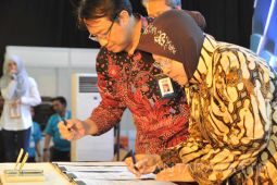 PBS-Pemkot Surabaya Kembangkan Aliran Listrik Ramah Lingkungan