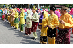 Pontianak Jadikan Tari Jepin Massal Agenda Tahunan